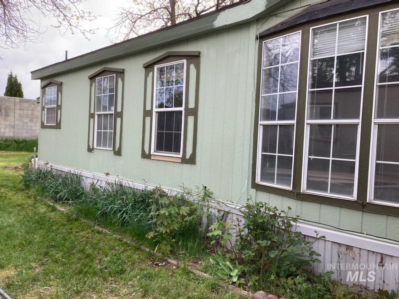 100 NW 16th, Fruitland, Idaho 83619-0000, 4 Bedrooms, 2 Bathrooms, Residential For Sale, Price $75,000,MLS 98990659