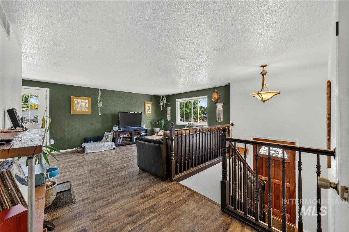 7428 W Snohomish St, Boise, Idaho 83709, 4 Bedrooms, 2 Bathrooms, Residential For Sale, Price $485,000, 98990660