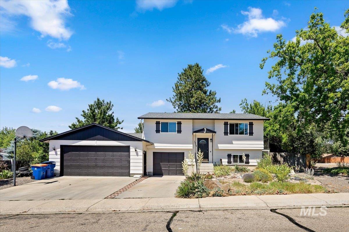 7428 W Snohomish St, Boise, Idaho 83709, 4 Bedrooms, 2 Bathrooms, Residential For Sale, Price $485,000, 98990660
