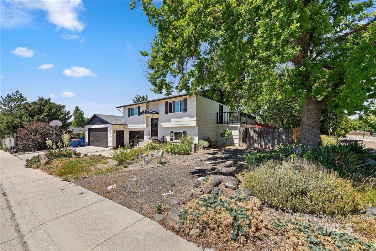 7428 W Snohomish St, Boise, Idaho 83709, 4 Bedrooms, 2 Bathrooms, Residential For Sale, Price $485,000, 98990660
