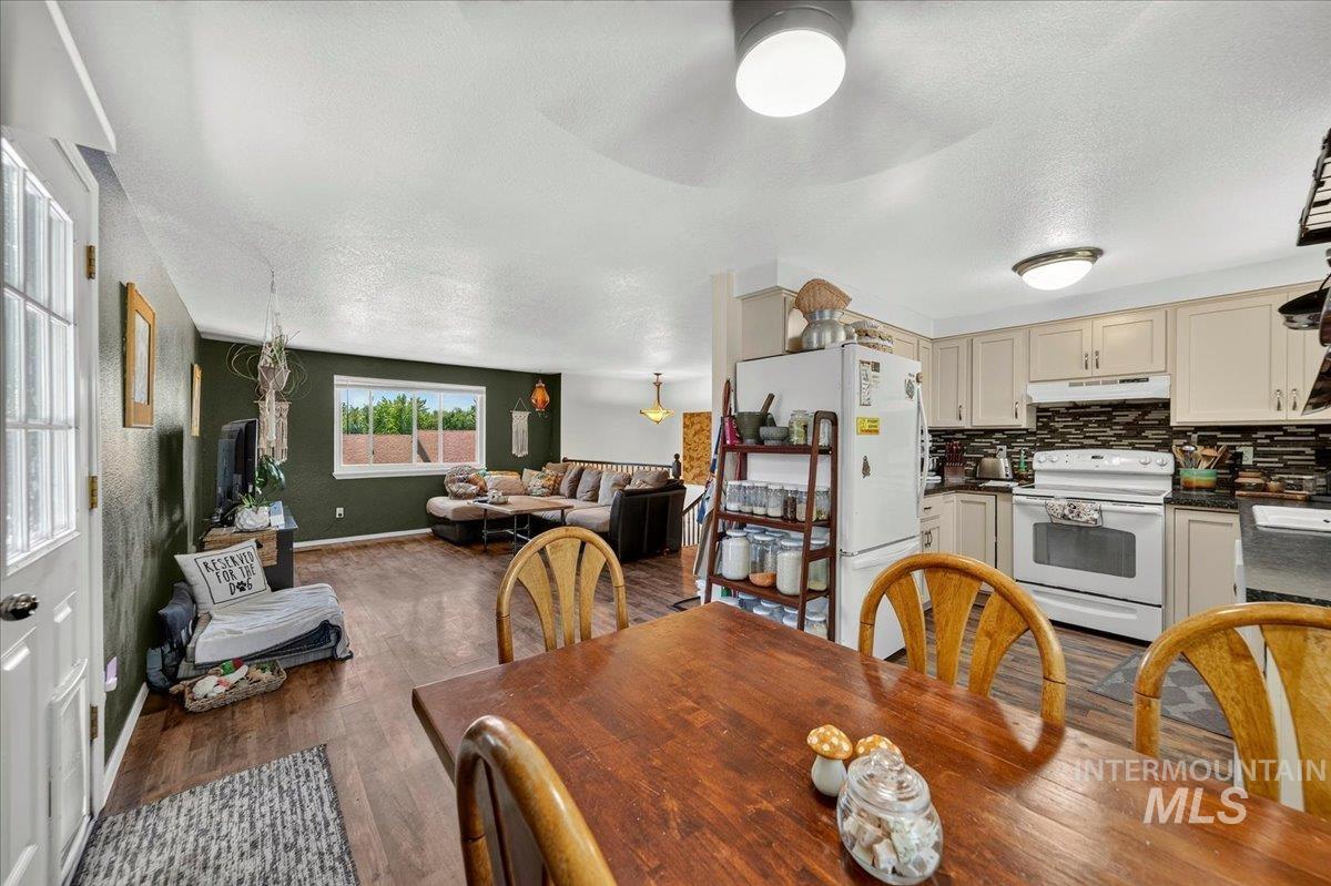 7428 W Snohomish St, Boise, Idaho 83709, 4 Bedrooms, 2 Bathrooms, Residential For Sale, Price $485,000, 98990660