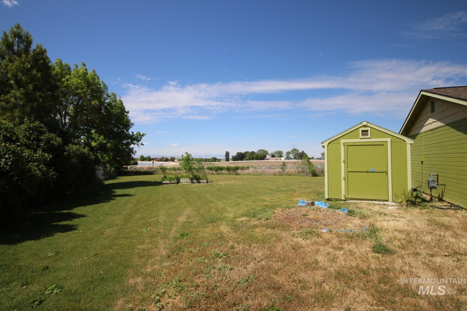 10750 W Fox Brush Dr, Boise, Idaho 83709, 3 Bedrooms, 1.5 Bathrooms, Residential For Sale, Price $449,000, 98990662