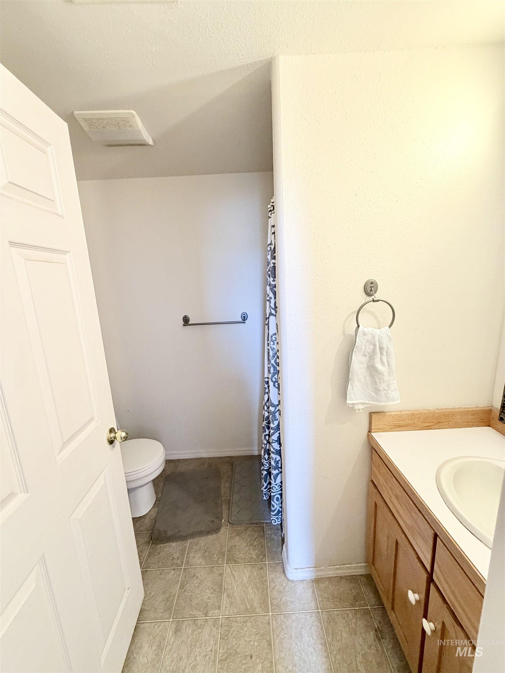 101 Jasper Dr, Kimberly, Idaho 83341, 3 Bedrooms, 3 Bathrooms, Residential For Sale, Price $385,000, 98990663