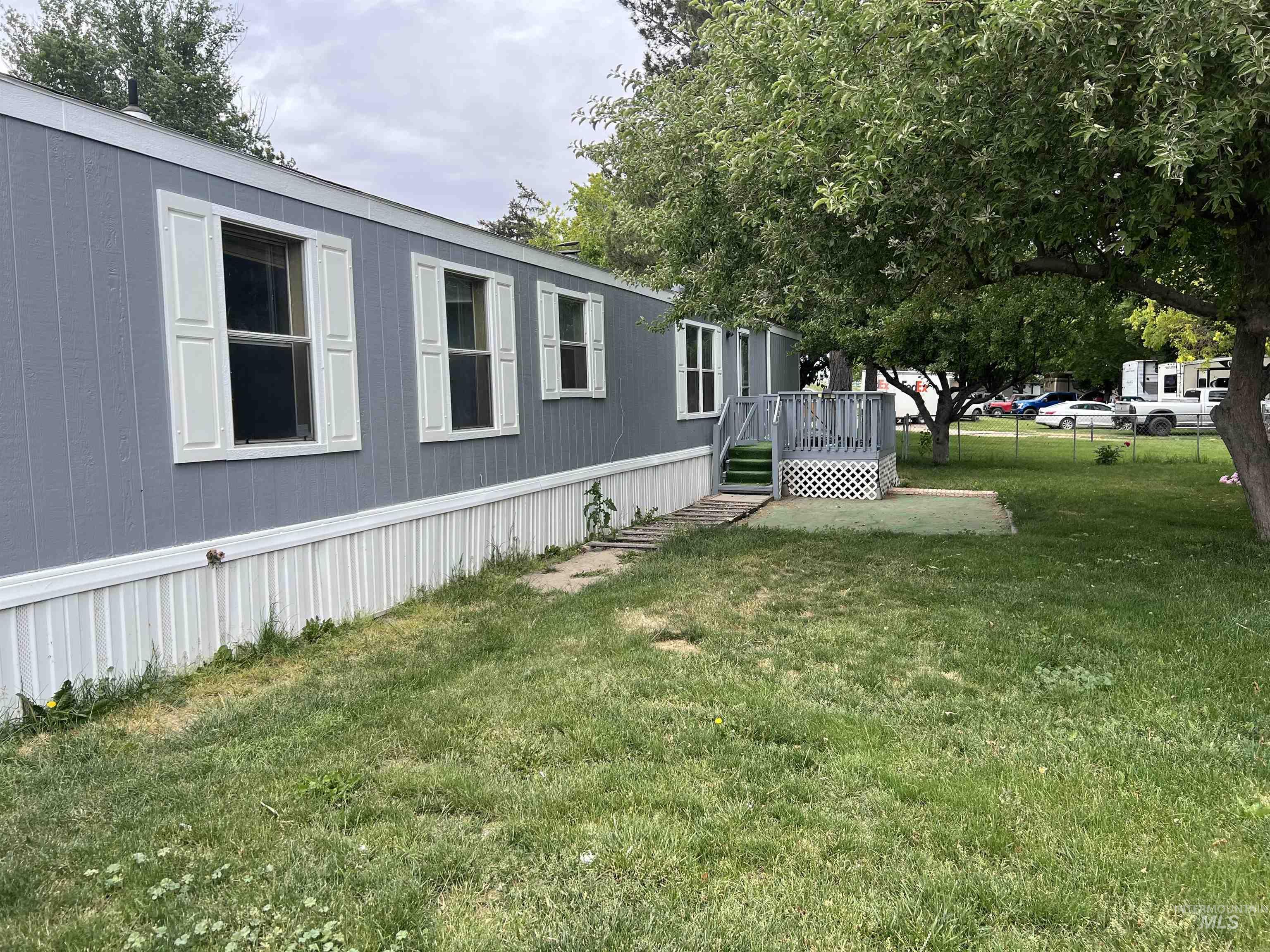 4030 River Resort Dr, Homedale, Idaho 83628, 2 Bedrooms, 2 Bathrooms, Residential For Sale, Price $105,000,MLS 98990665