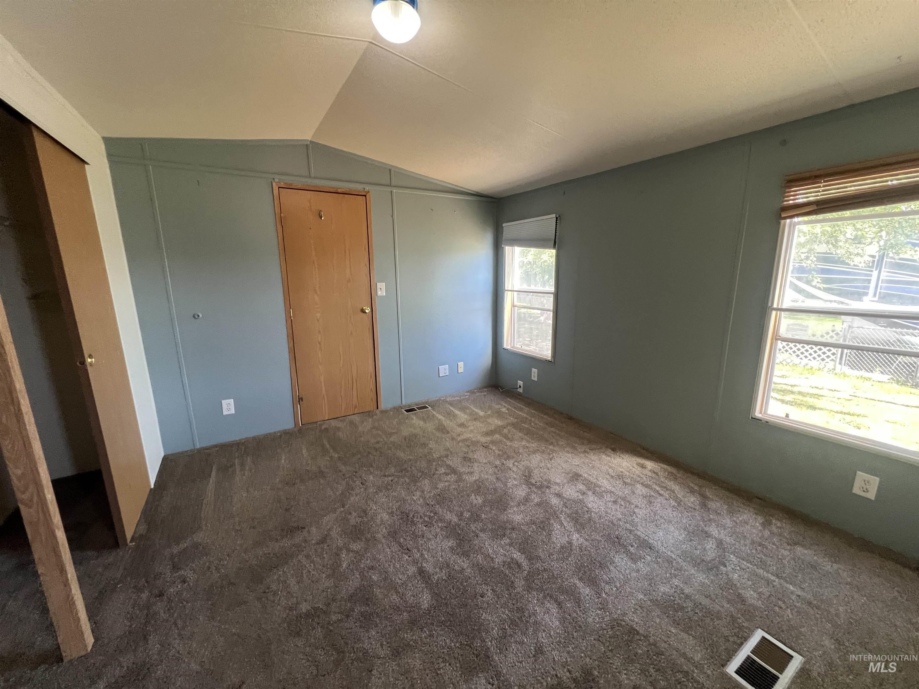 4030 River Resort Dr, Homedale, Idaho 83628, 2 Bedrooms, 2 Bathrooms, Residential For Sale, Price $105,000,MLS 98990665