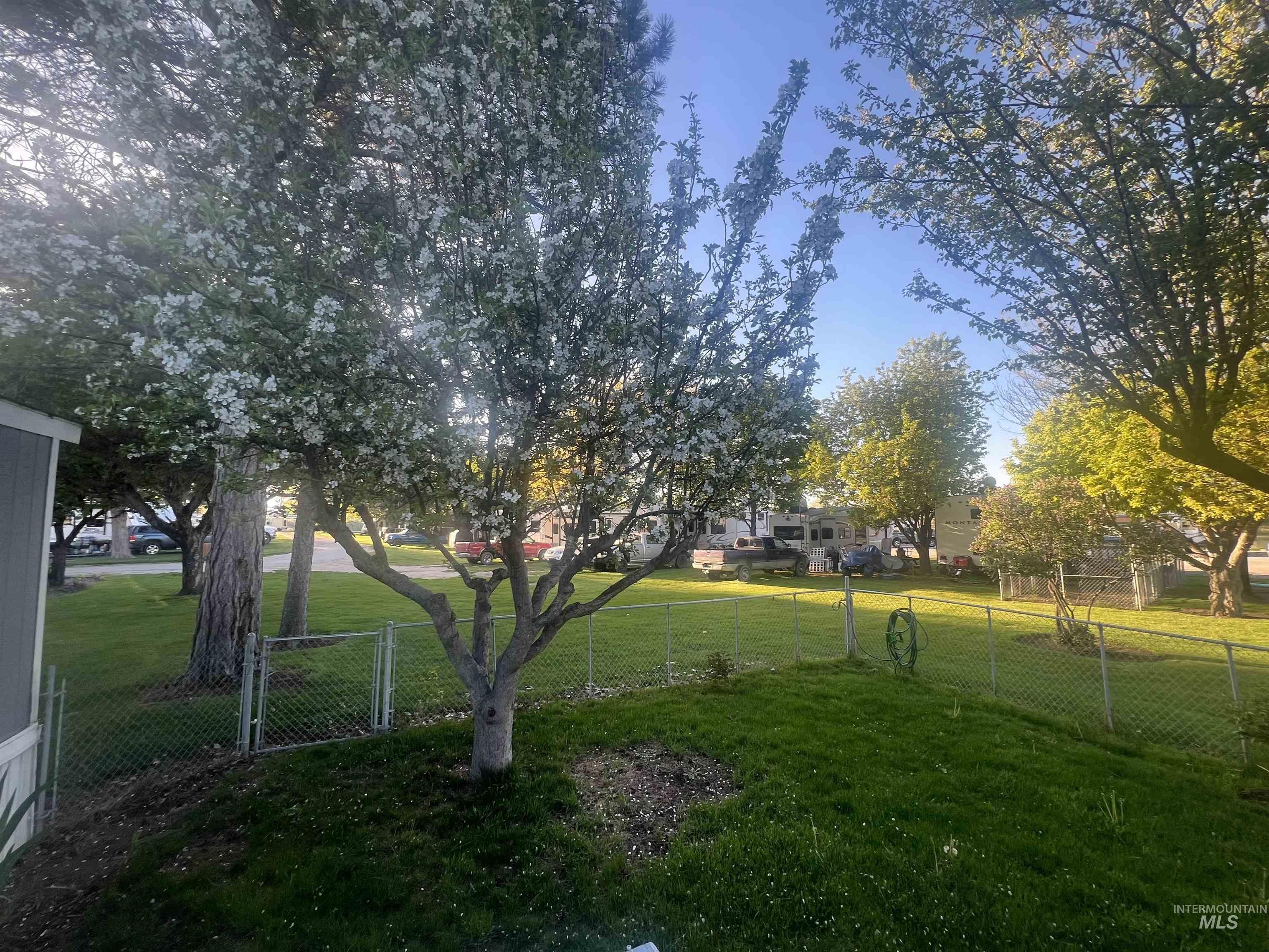 4030 River Resort Dr, Homedale, Idaho 83628, 2 Bedrooms, 2 Bathrooms, Residential For Sale, Price $105,000,MLS 98990665