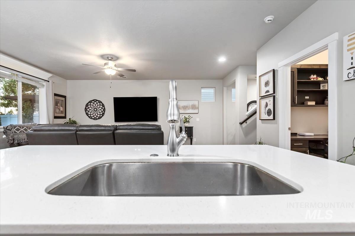 2121 S Hills Ave, Meridian, Idaho 83642, 3 Bedrooms, 2.5 Bathrooms, Residential For Sale, Price $474,990, 98990671