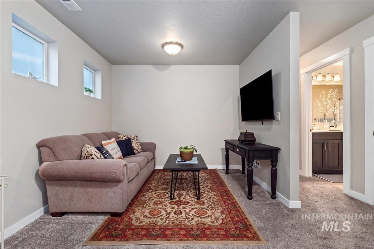 2121 S Hills Ave, Meridian, Idaho 83642, 3 Bedrooms, 2.5 Bathrooms, Residential For Sale, Price $474,990, 98990671