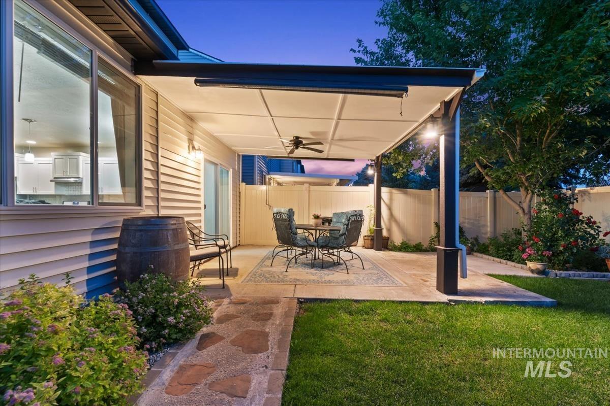 2121 S Hills Ave, Meridian, Idaho 83642, 3 Bedrooms, 2.5 Bathrooms, Residential For Sale, Price $474,990, 98990671
