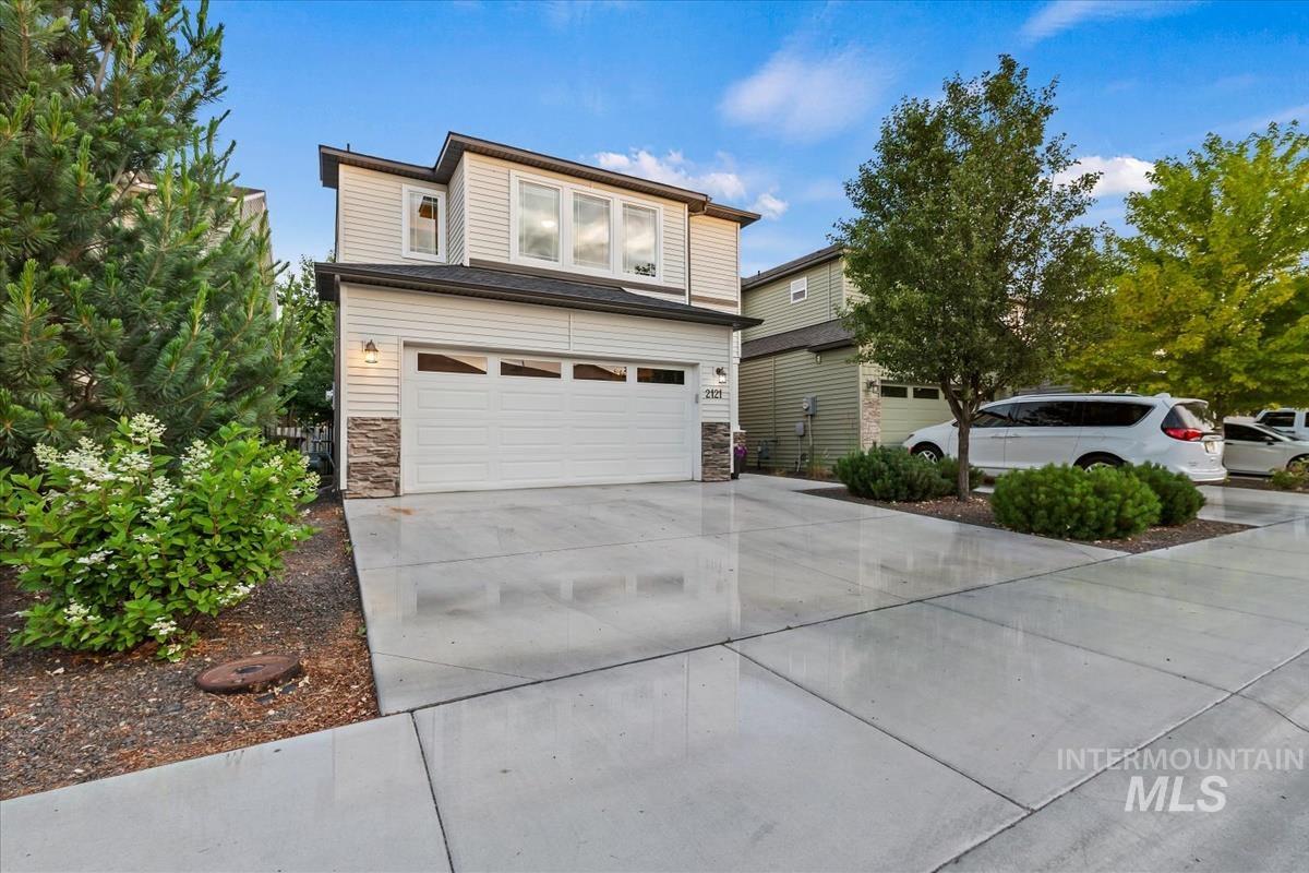 2121 S Hills Ave, Meridian, Idaho 83642, 3 Bedrooms, 2.5 Bathrooms, Residential For Sale, Price $474,990, 98990671