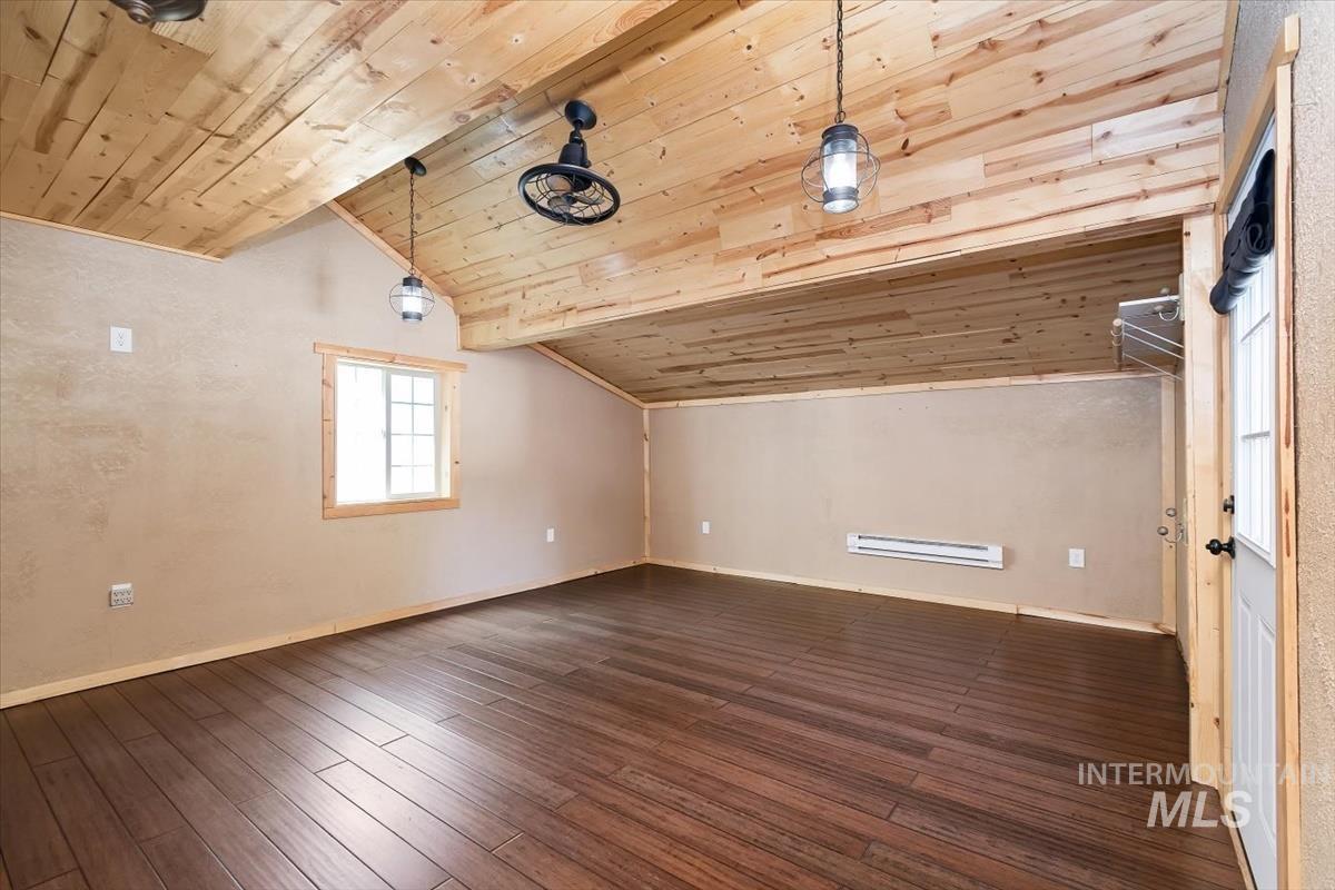 417 Elk Creek Rd, Idaho City, Idaho 83631, 4 Bedrooms, 3 Bathrooms, Residential For Sale, Price $529,900,MLS 98990672