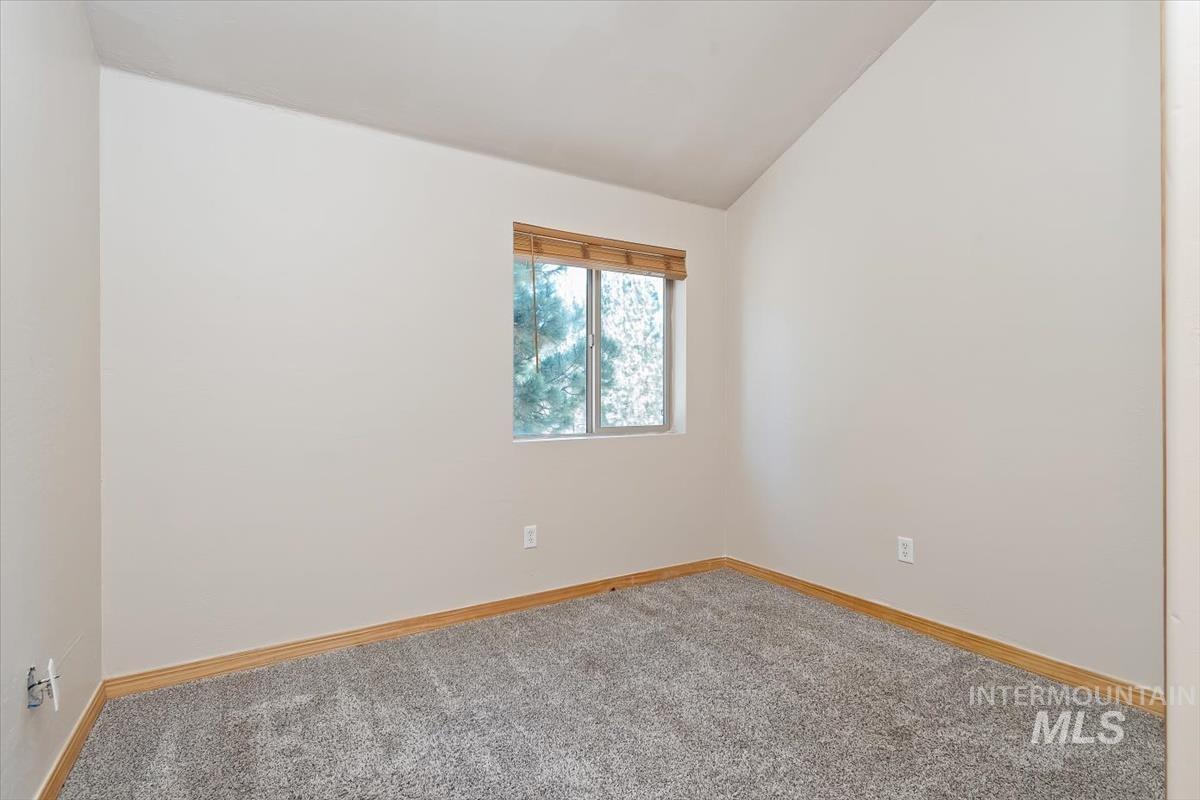 417 Elk Creek Rd, Idaho City, Idaho 83631, 4 Bedrooms, 3 Bathrooms, Residential For Sale, Price $529,900,MLS 98990672