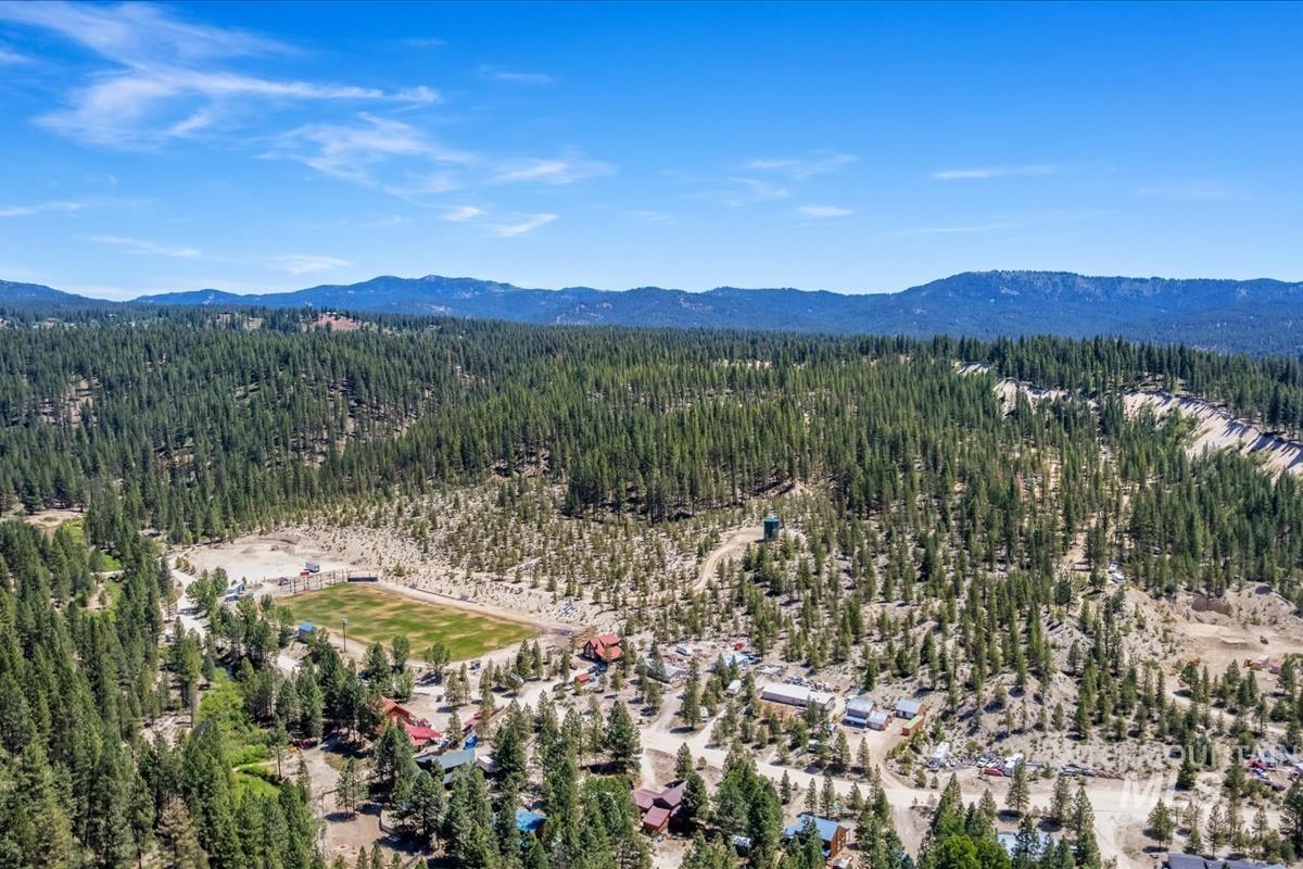 417 Elk Creek Rd, Idaho City, Idaho 83631, 4 Bedrooms, 3 Bathrooms, Residential For Sale, Price $529,900,MLS 98990672