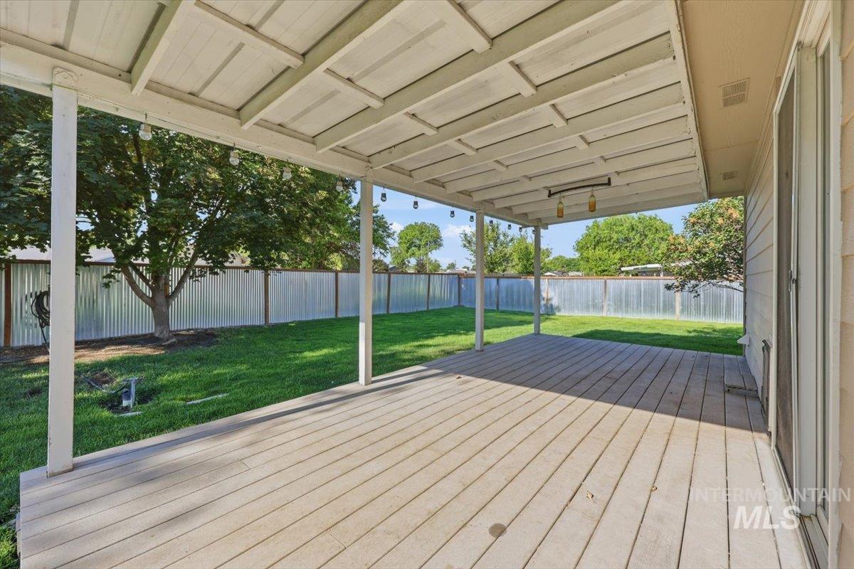 731 W Miranda, Nampa, Idaho 83686, 3 Bedrooms, 2 Bathrooms, Residential For Sale, Price $379,500,MLS 98990673