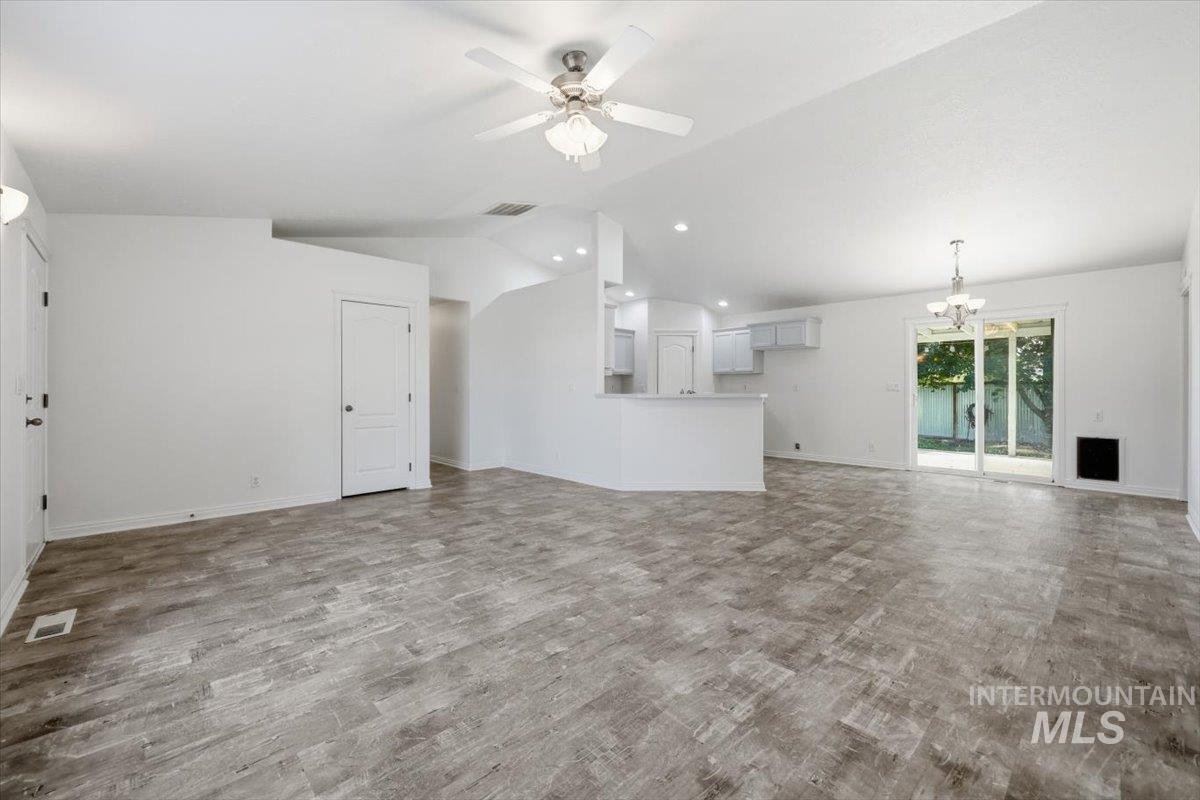 731 W Miranda, Nampa, Idaho 83686, 3 Bedrooms, 2 Bathrooms, Residential For Sale, Price $379,500,MLS 98990673