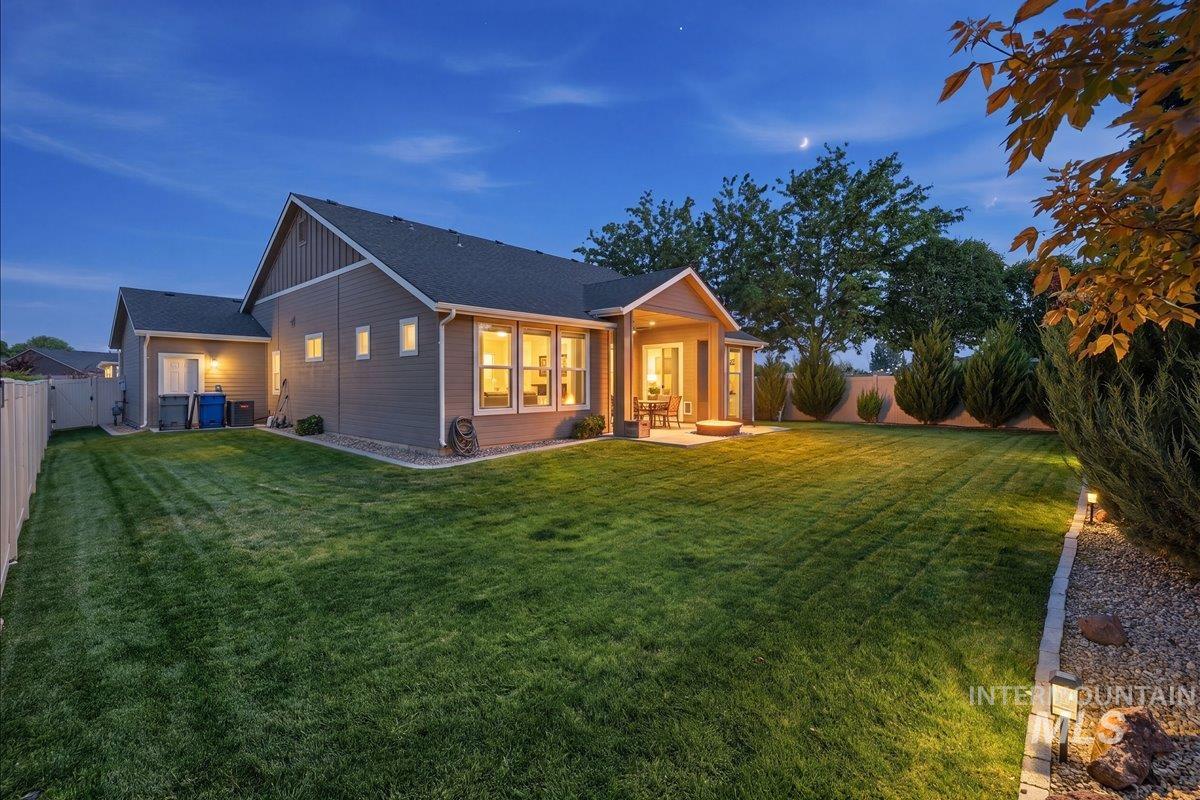 4126 S Lava Springs Loop, Nampa, Idaho 83686, 3 Bedrooms, 2 Bathrooms, Residential For Sale, Price $519,900,MLS 98990674