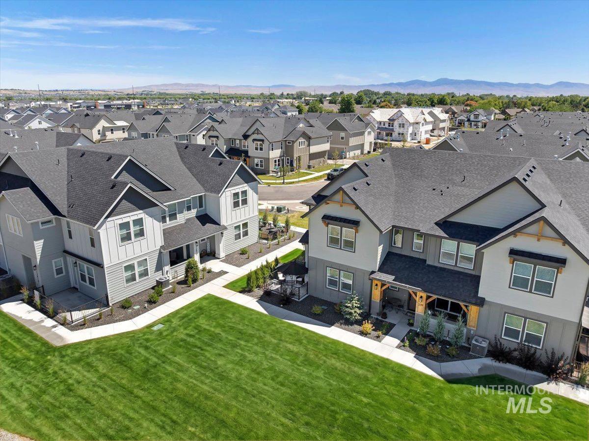 203 S Koyukuk Lane, Star, Idaho 83669, 4 Bedrooms, 3 Bathrooms, Residential For Sale, Price $435,000,MLS 98990676