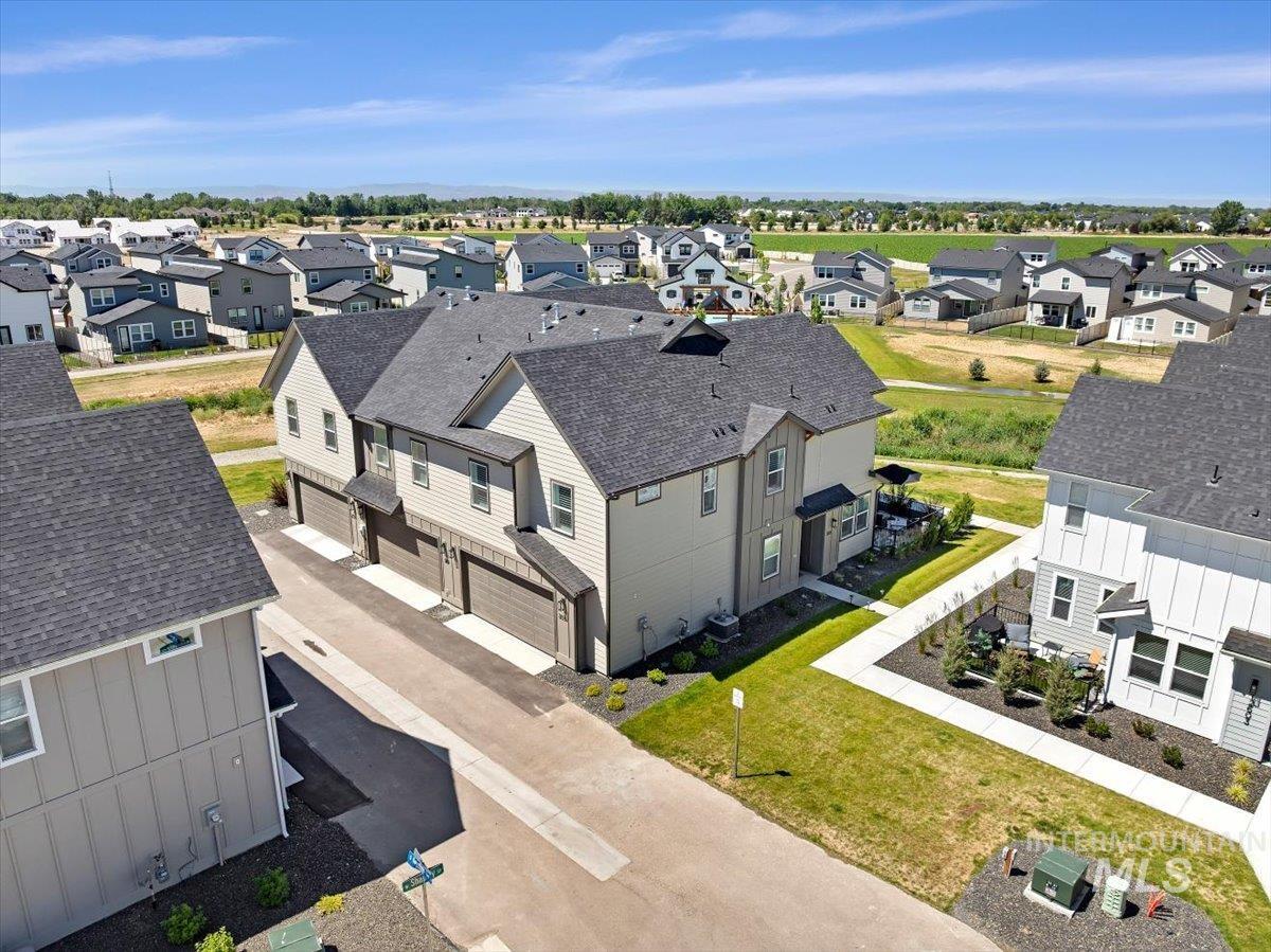 203 S Koyukuk Lane, Star, Idaho 83669, 4 Bedrooms, 3 Bathrooms, Residential For Sale, Price $435,000,MLS 98990676