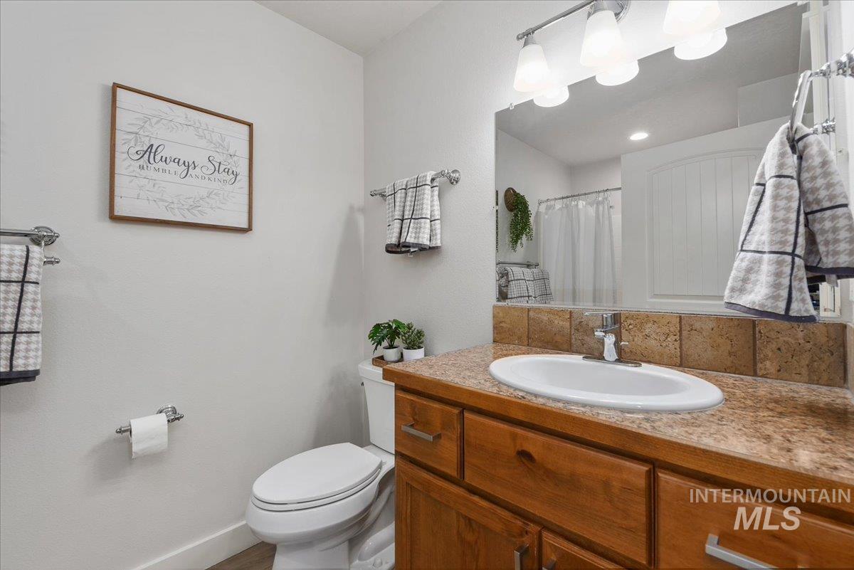 8907 W Candleston Ln, Boise, Idaho 83709, 2 Bedrooms, 2 Bathrooms, Residential For Sale, Price $315,000, 98990680