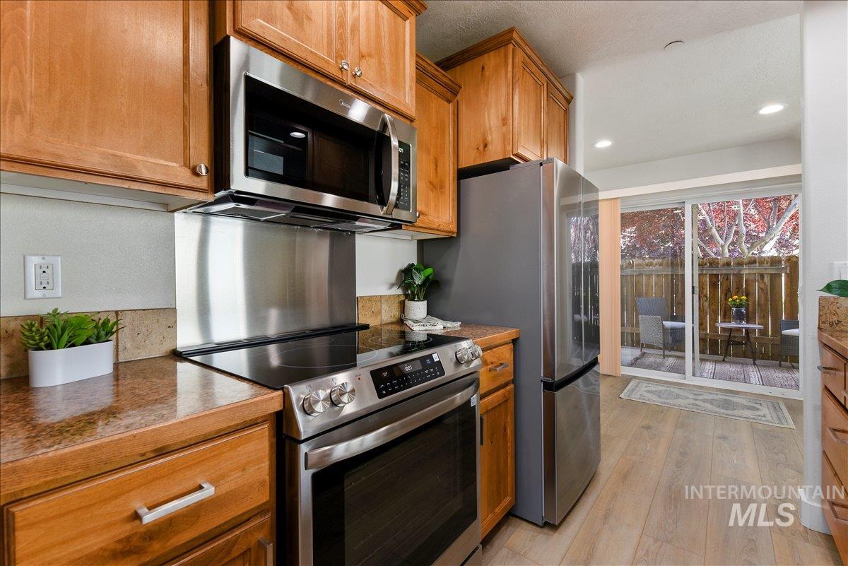 8907 W Candleston Ln, Boise, Idaho 83709, 2 Bedrooms, 2 Bathrooms, Residential For Sale, Price $315,000, 98990680