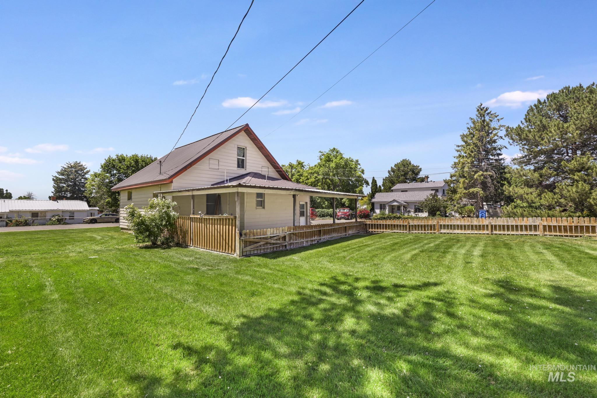 311 W 2nd St, Hansen, Idaho 83334, 3 Bedrooms, 2 Bathrooms, Residential For Sale, Price $260,000, 98990681