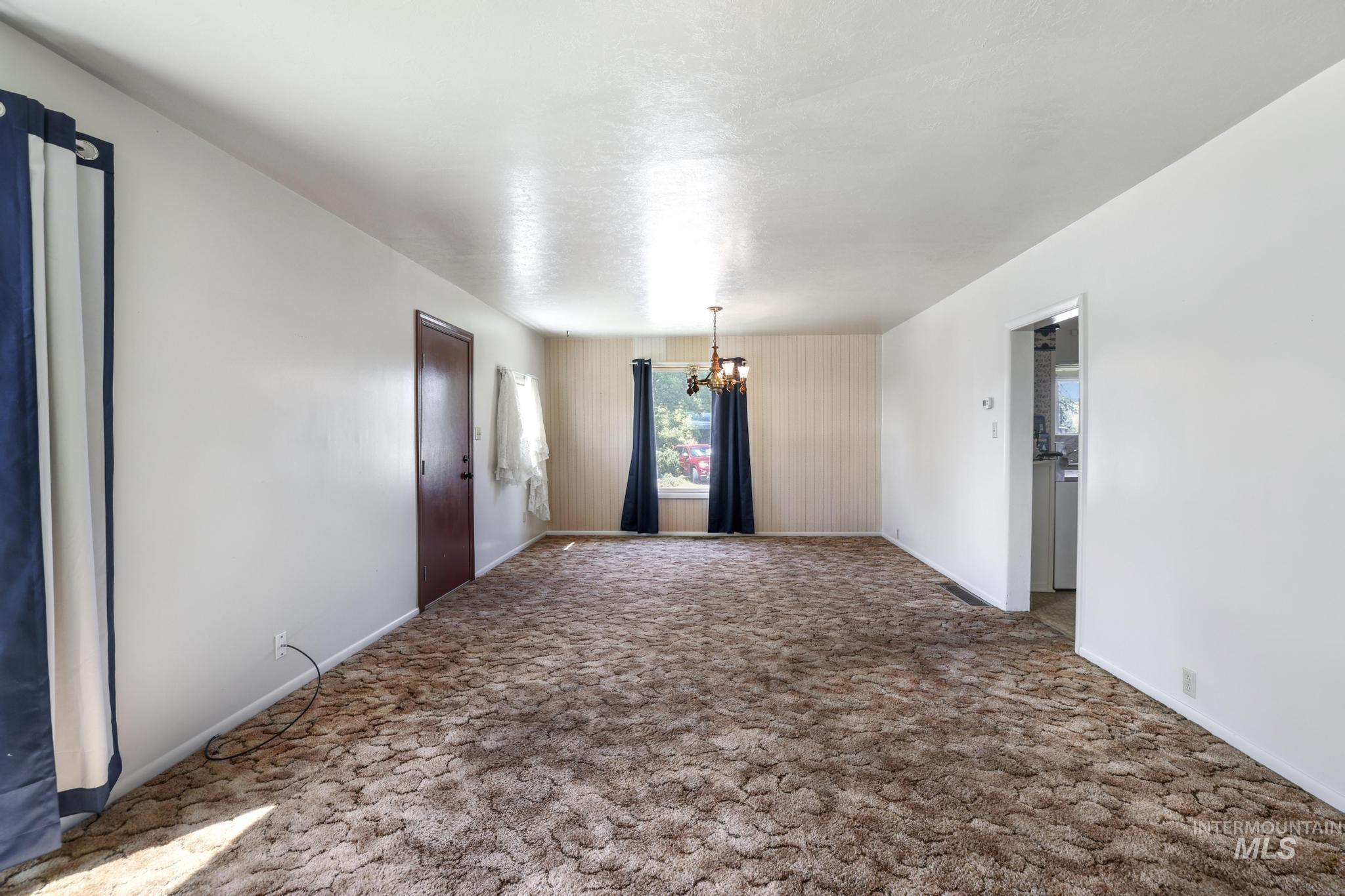 311 W 2nd St, Hansen, Idaho 83334, 3 Bedrooms, 2 Bathrooms, Residential For Sale, Price $260,000, 98990681