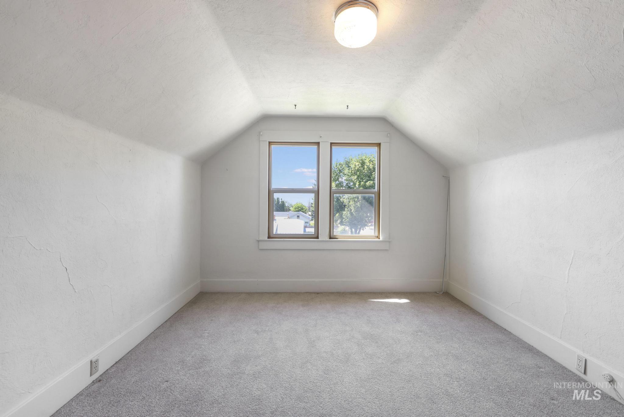 311 W 2nd St, Hansen, Idaho 83334, 3 Bedrooms, 2 Bathrooms, Residential For Sale, Price $260,000, 98990681