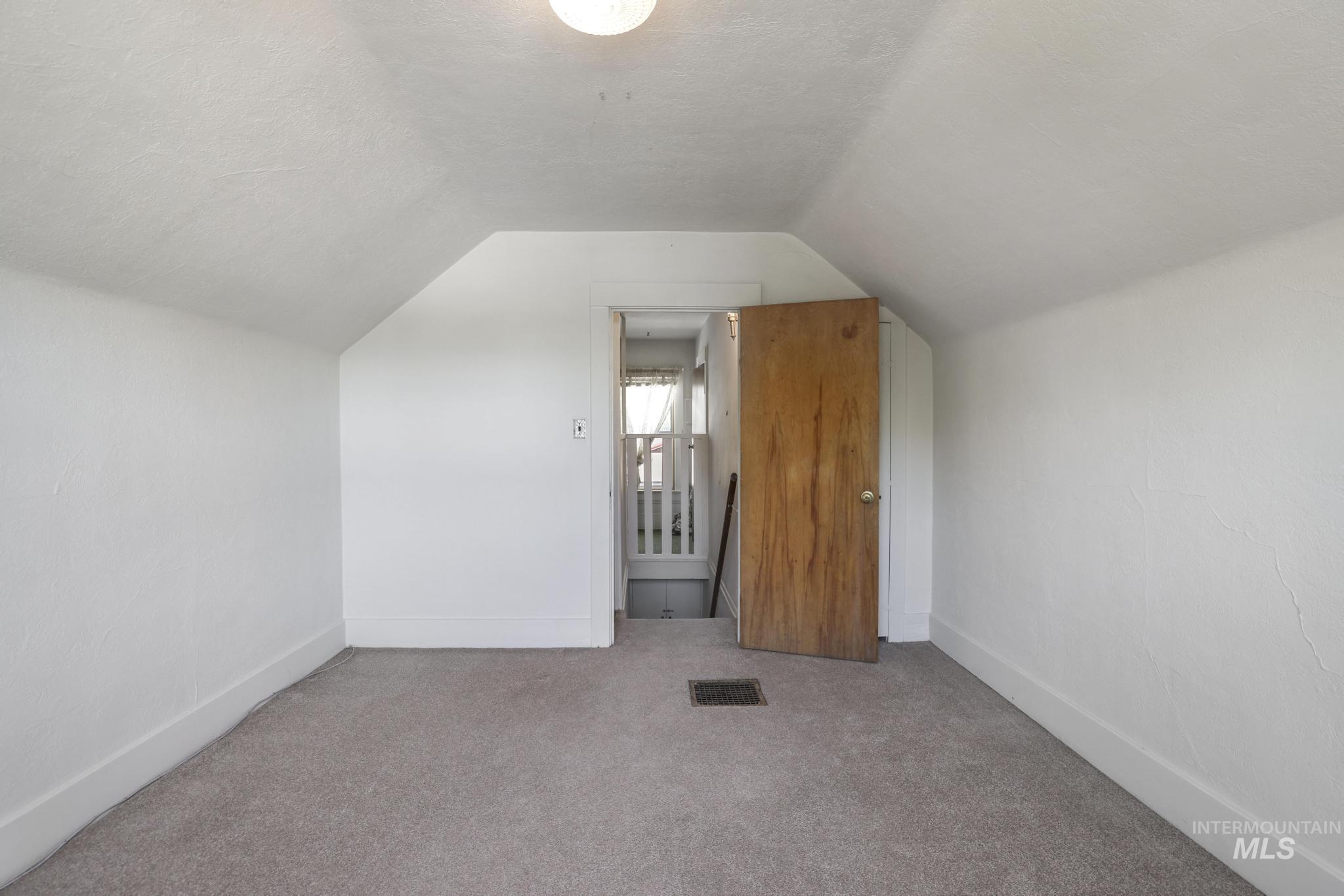 311 W 2nd St, Hansen, Idaho 83334, 3 Bedrooms, 2 Bathrooms, Residential For Sale, Price $260,000, 98990681