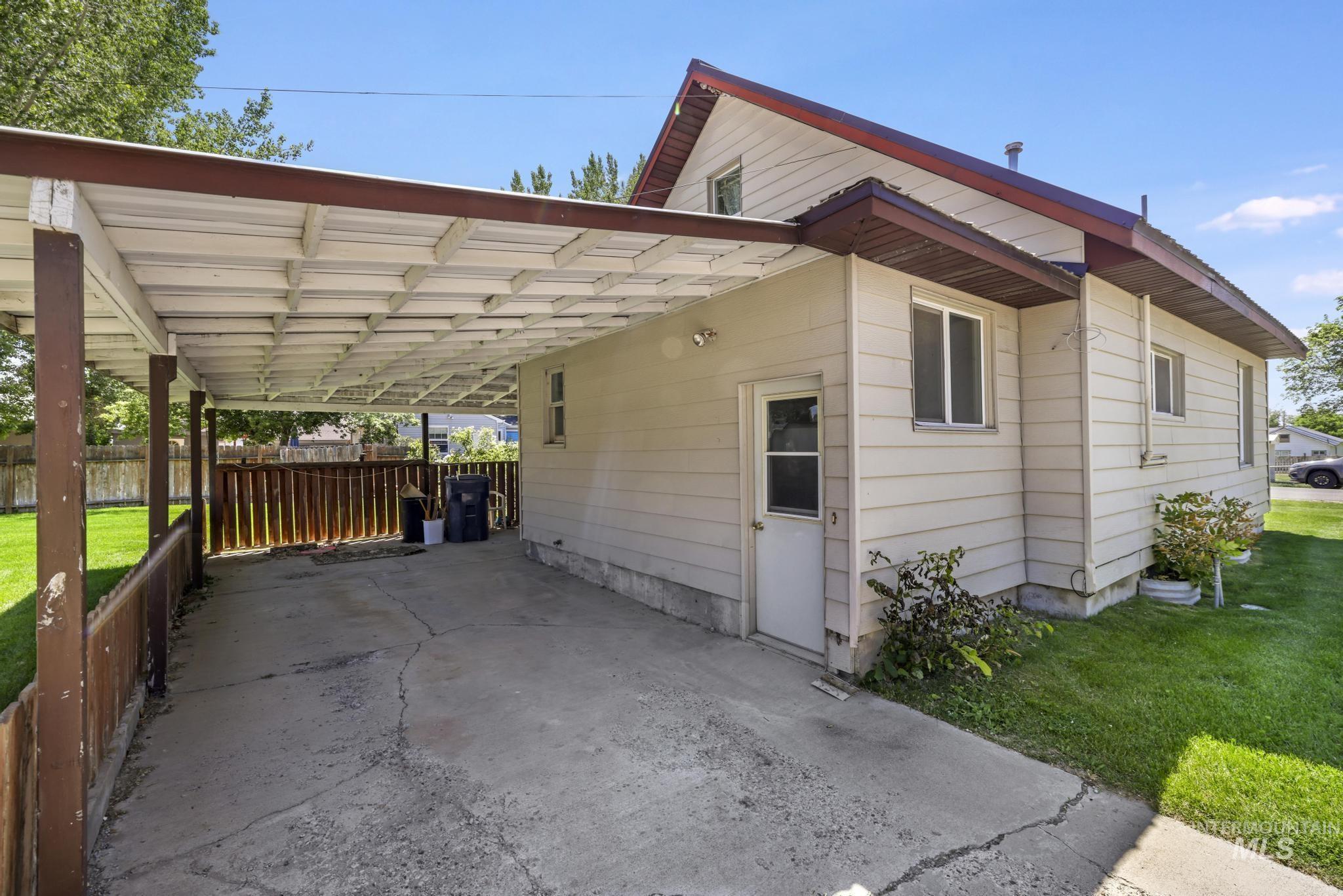 311 W 2nd St, Hansen, Idaho 83334, 3 Bedrooms, 2 Bathrooms, Residential For Sale, Price $260,000, 98990681