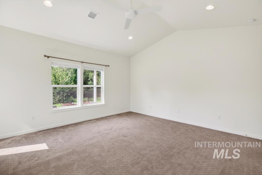 2033 Westview Dr., Moscow, Idaho 83843, 4 Bedrooms, 2 Bathrooms, Residential For Sale, Price $650,000,MLS 98990682