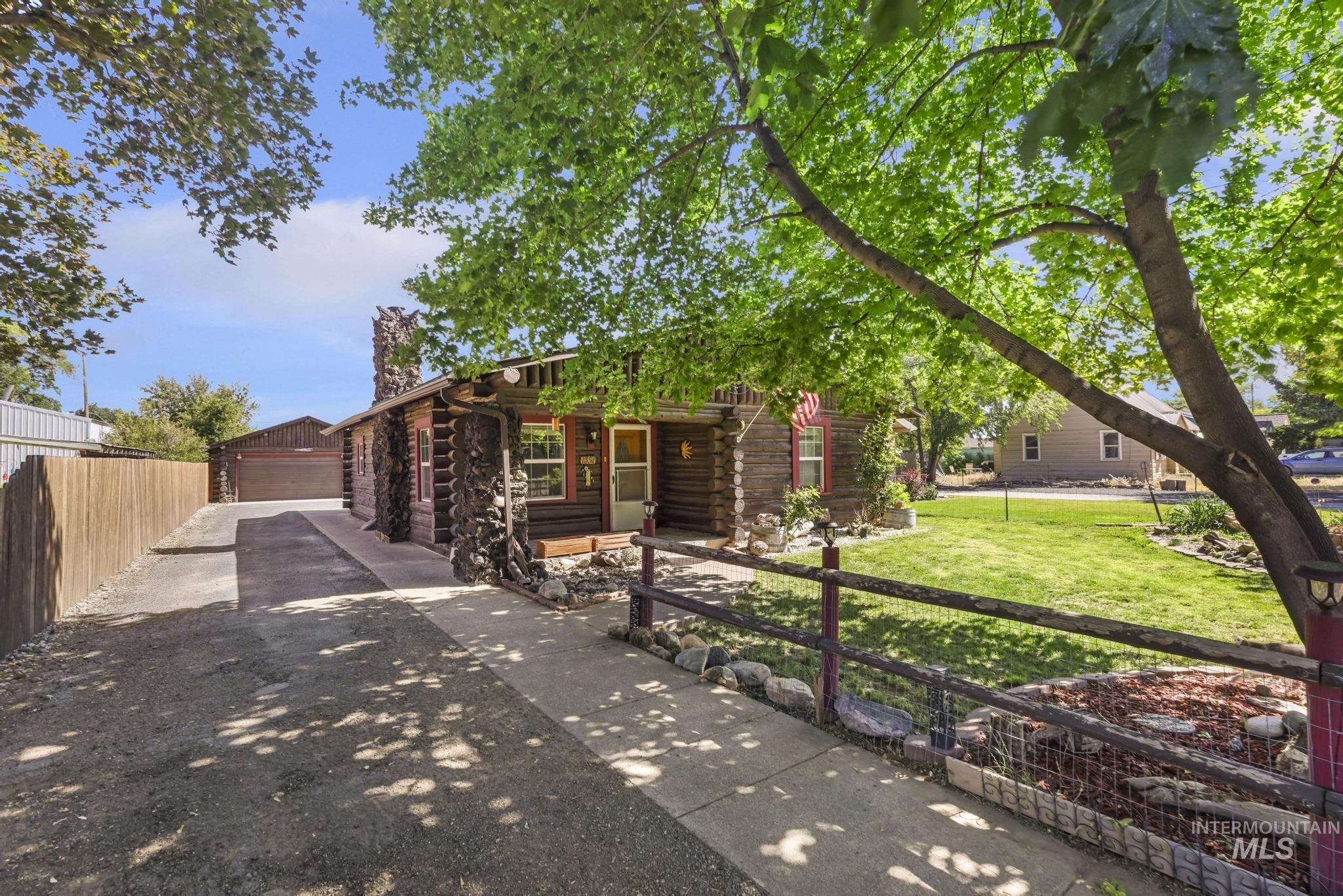 1351 5th Ave. E., Twin Falls, Idaho 83301, 2 Bedrooms, 2 Bathrooms, Residential For Sale, Price $299,900, 98990683