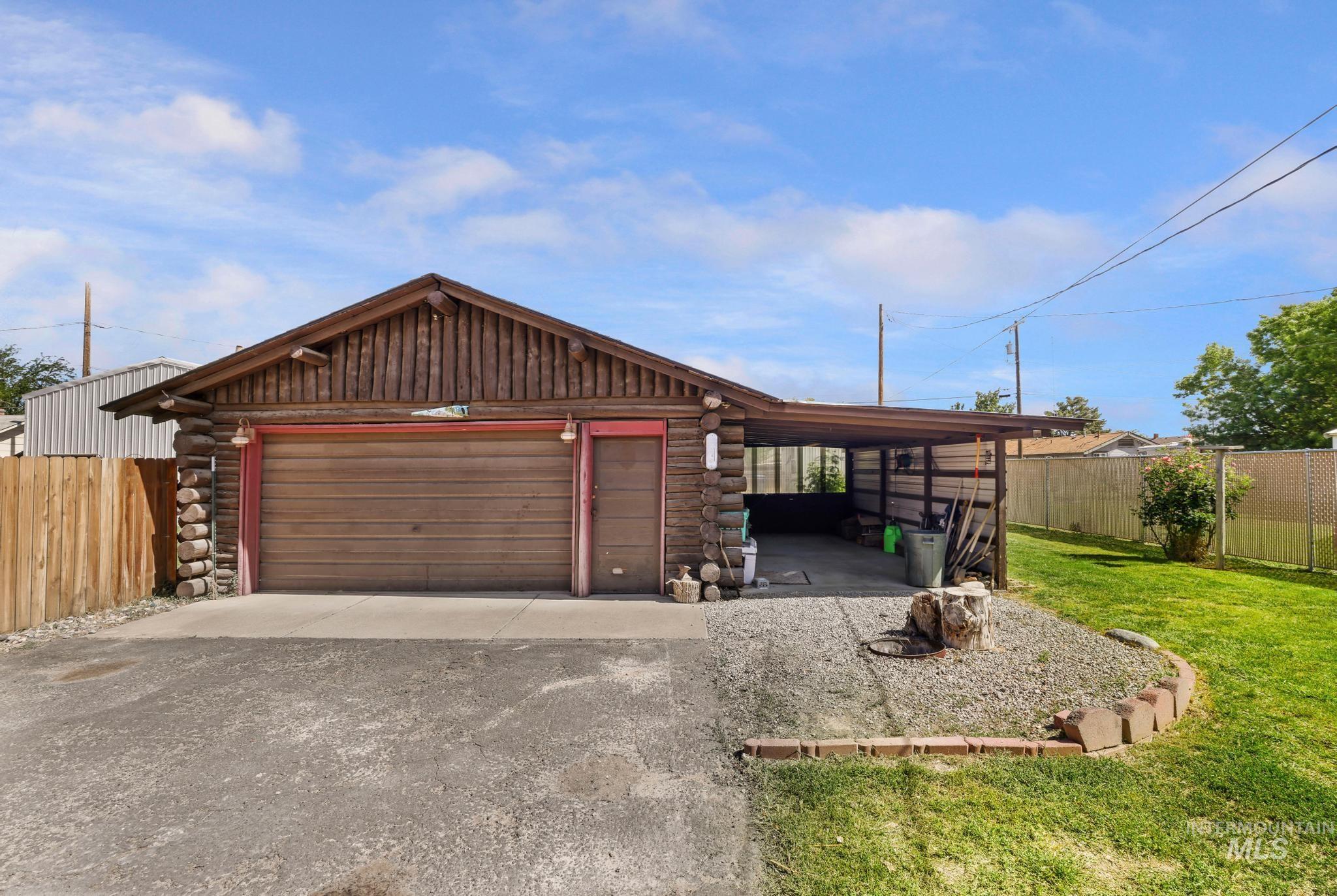 1351 5th Ave. E., Twin Falls, Idaho 83301, 2 Bedrooms, 2 Bathrooms, Residential For Sale, Price $299,900, 98990683