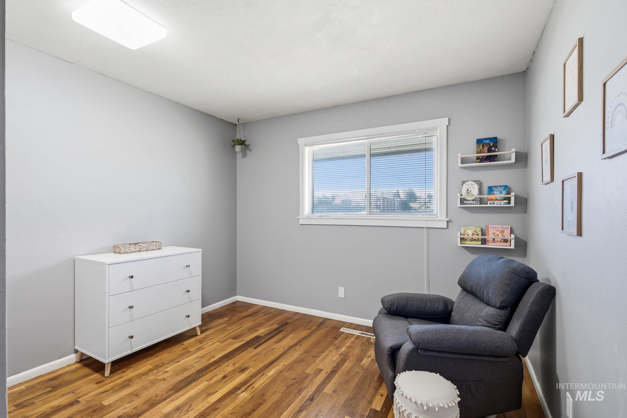 6412 W Cassia St., Boise, Idaho 83705, 3 Bedrooms, 1 Bathroom, Residential For Sale, Price $429,900,MLS 98990686