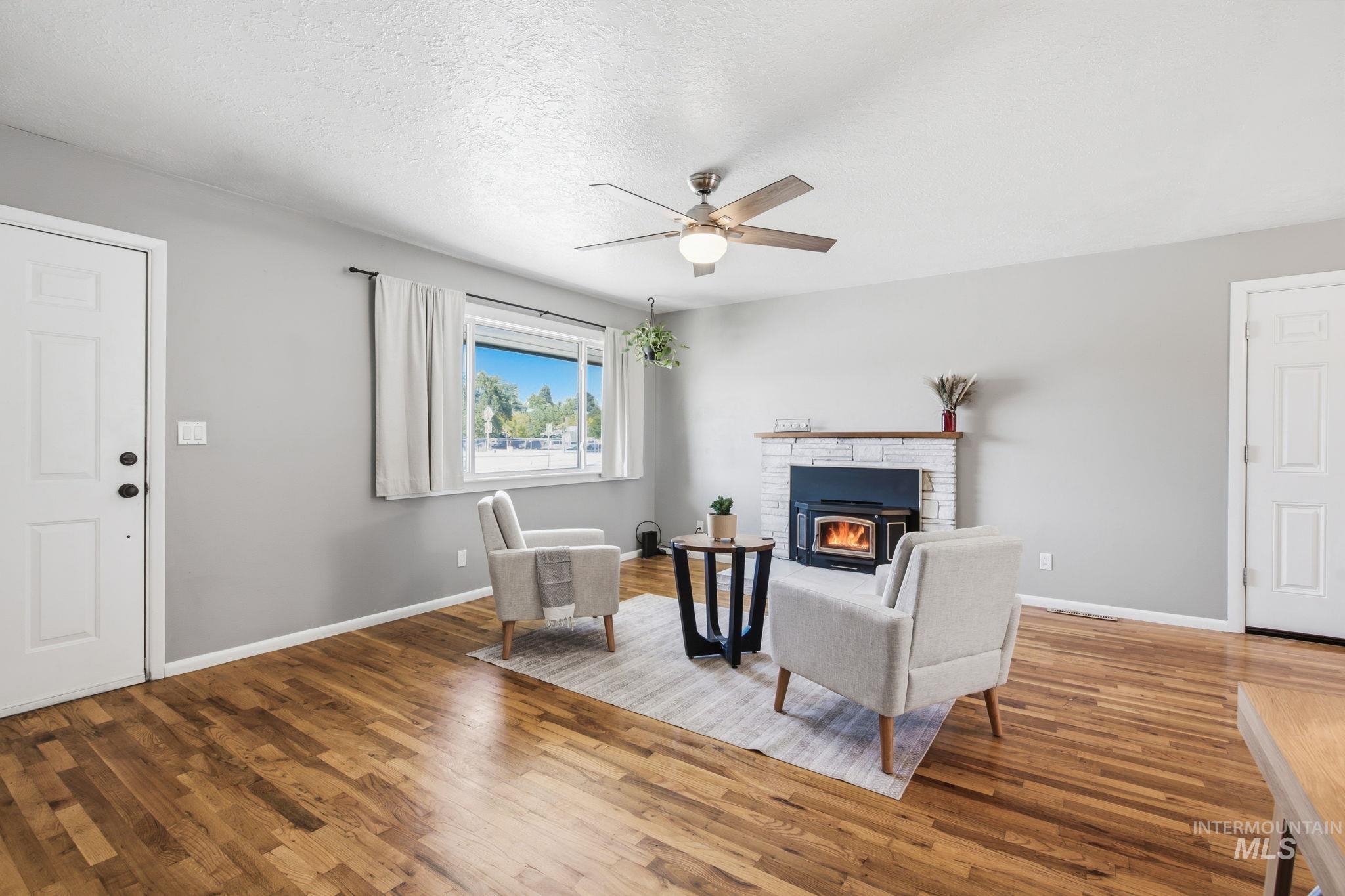 6412 W Cassia St., Boise, Idaho 83705, 3 Bedrooms, 1 Bathroom, Residential For Sale, Price $429,900,MLS 98990686