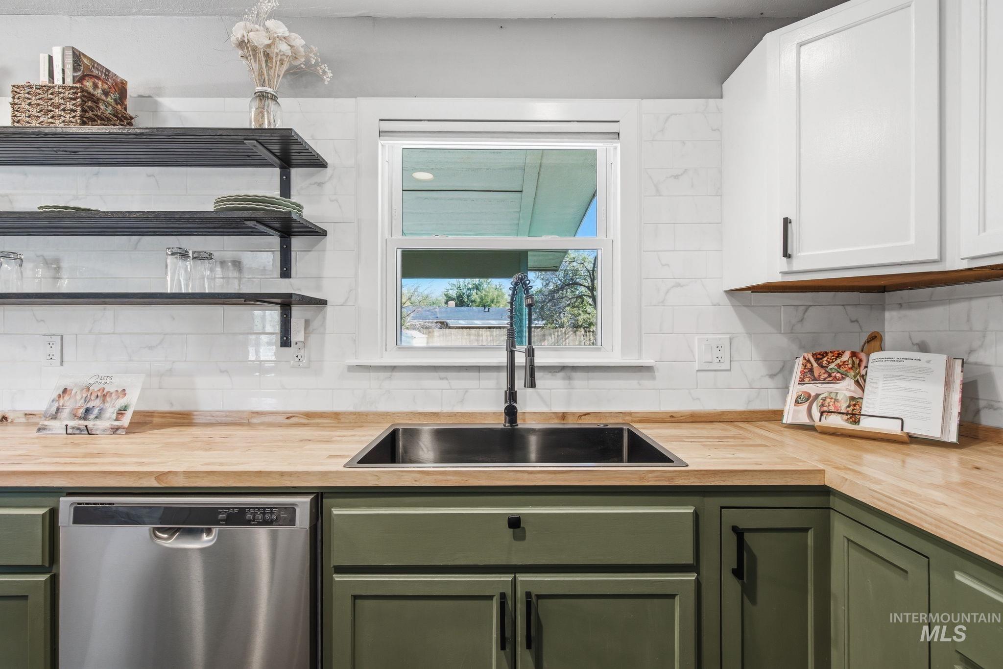 6412 W Cassia St., Boise, Idaho 83705, 3 Bedrooms, 1 Bathroom, Residential For Sale, Price $429,900,MLS 98990686