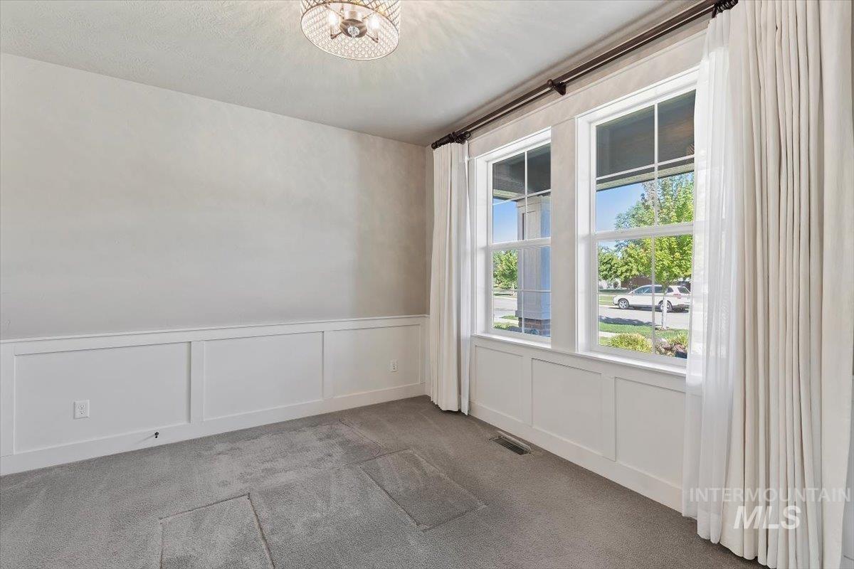 9433 W Wildbranch Dr, Star, Idaho 83669, 4 Bedrooms, 2.5 Bathrooms, Residential For Sale, Price $719,000,MLS 98990687