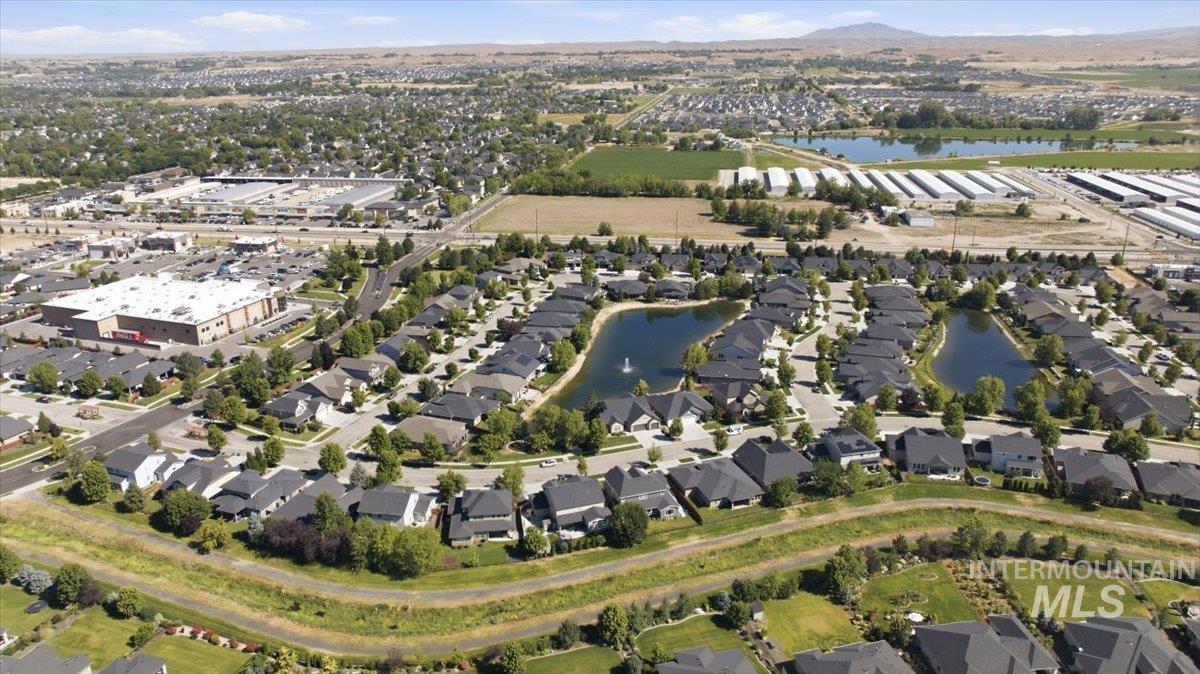 9433 W Wildbranch Dr, Star, Idaho 83669, 4 Bedrooms, 2.5 Bathrooms, Residential For Sale, Price $719,000,MLS 98990687