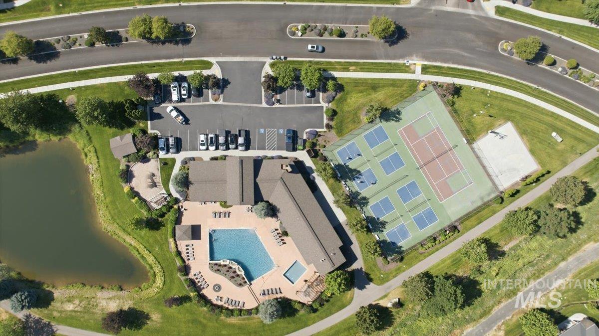 9433 W Wildbranch Dr, Star, Idaho 83669, 4 Bedrooms, 2.5 Bathrooms, Residential For Sale, Price $719,000,MLS 98990687