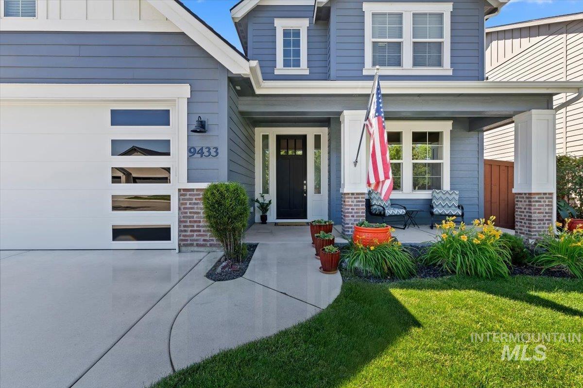 9433 W Wildbranch Dr, Star, Idaho 83669, 4 Bedrooms, 2.5 Bathrooms, Residential For Sale, Price $719,000,MLS 98990687