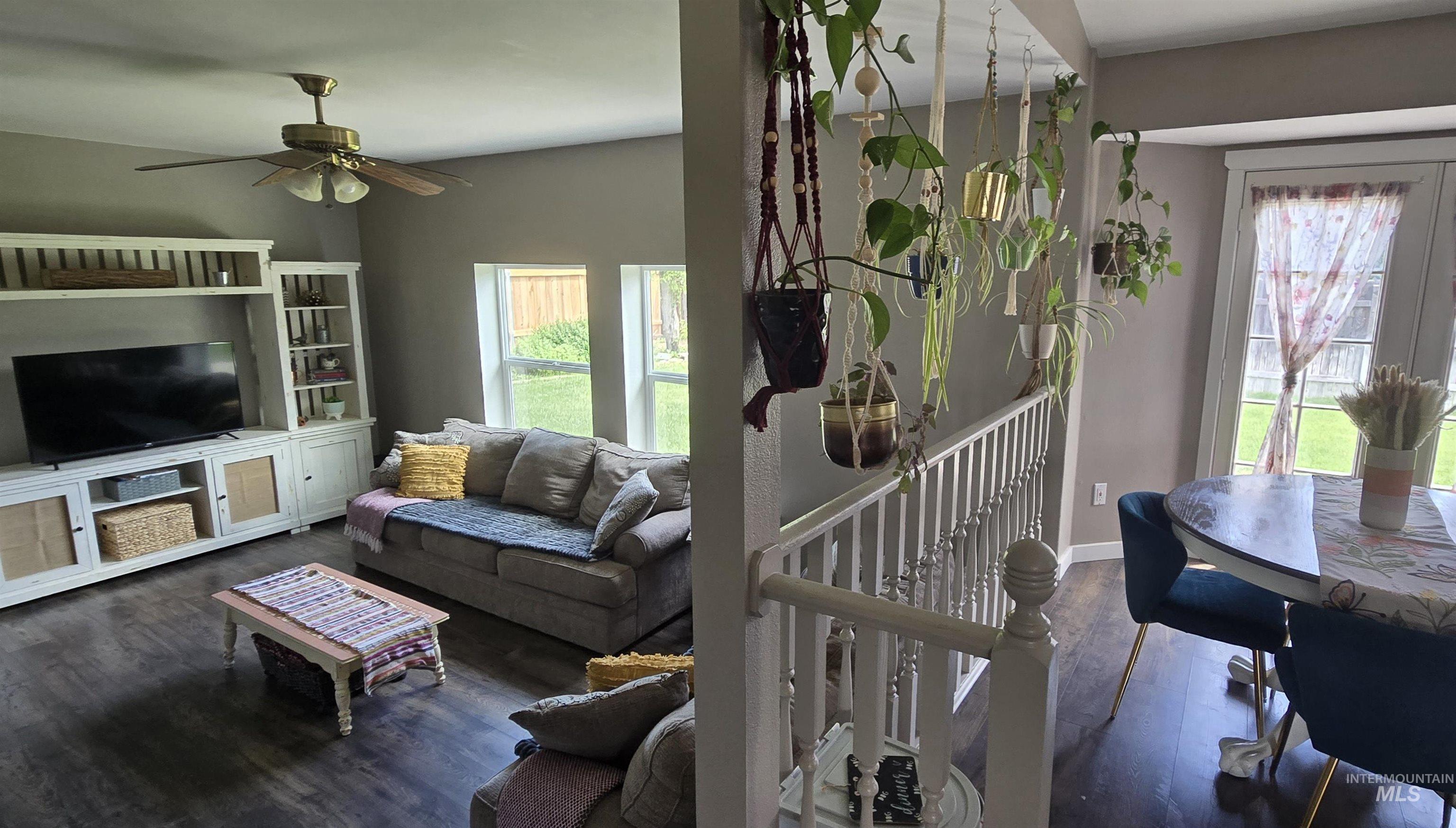 2140 E Chateau, Meridian, Idaho 83646, 4 Bedrooms, 3 Bathrooms, Residential For Sale, Price $439,900,MLS 98990689