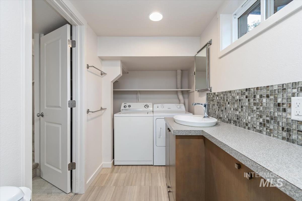 2315 W Jefferson Street, Boise, Idaho 83702, 2 Bedrooms, 2 Bathrooms, Residential For Sale, Price $595,000,MLS 98990690
