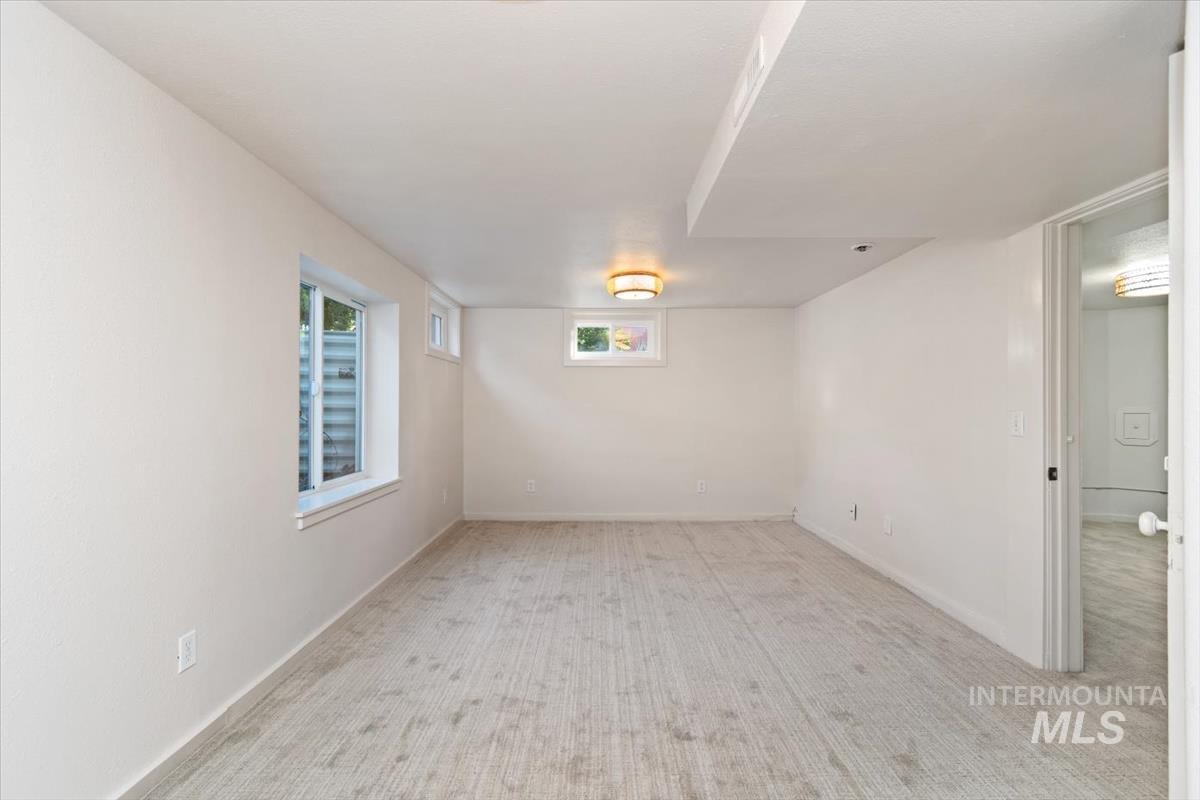 2315 W Jefferson Street, Boise, Idaho 83702, 2 Bedrooms, 2 Bathrooms, Residential For Sale, Price $595,000,MLS 98990690