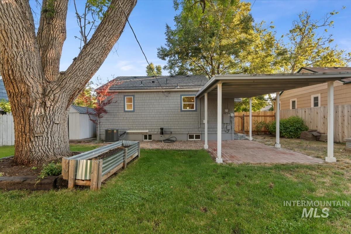 2315 W Jefferson Street, Boise, Idaho 83702, 2 Bedrooms, 2 Bathrooms, Residential For Sale, Price $595,000,MLS 98990690