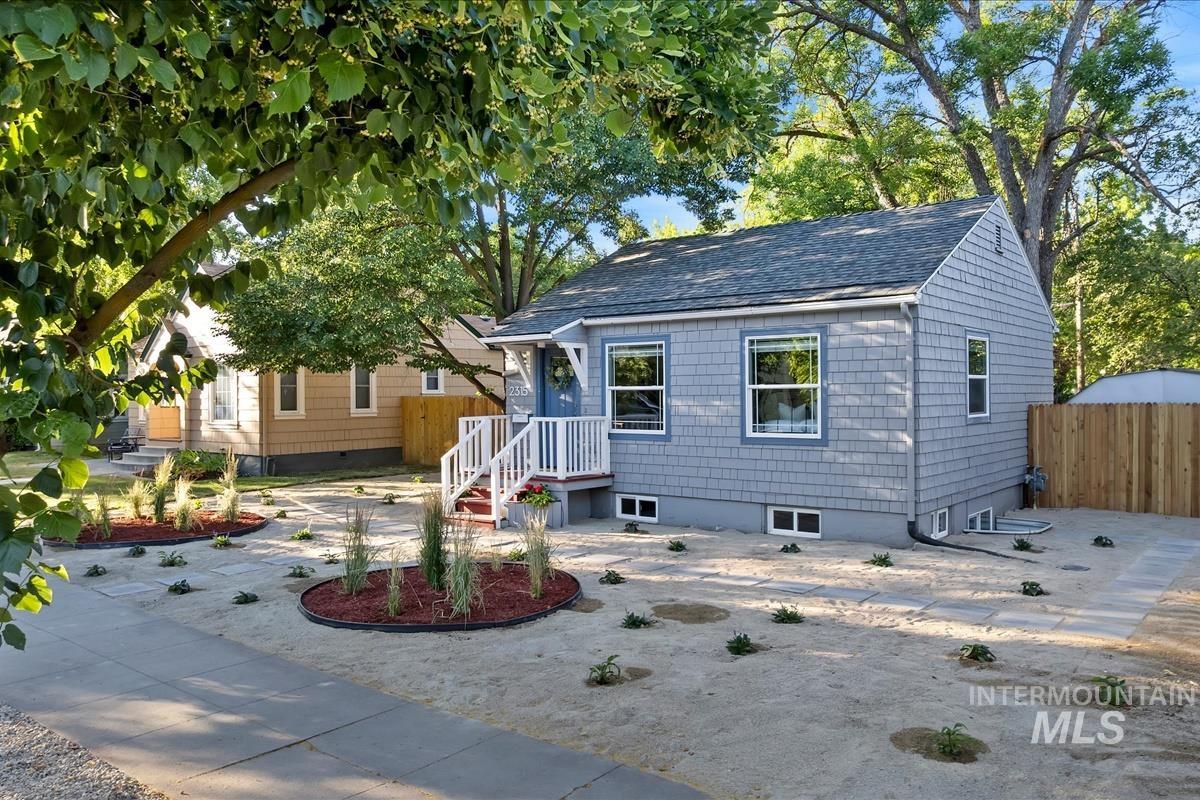 2315 W Jefferson Street, Boise, Idaho 83702, 2 Bedrooms, 2 Bathrooms, Residential For Sale, Price $595,000,MLS 98990690