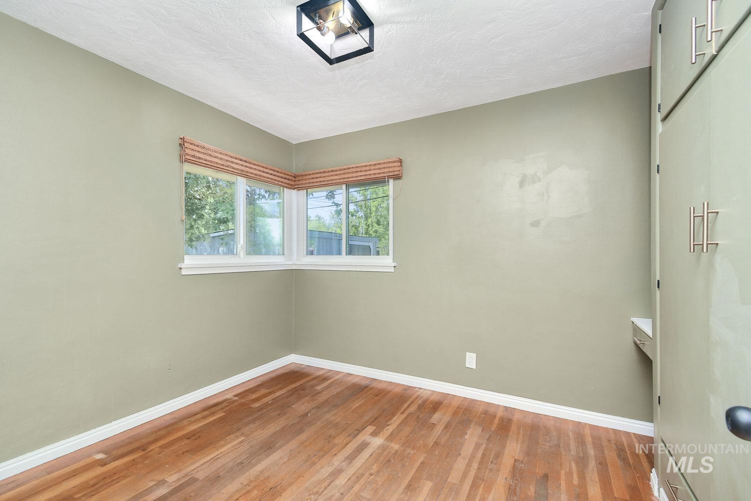 2379 W Palouse St, Boise, Idaho 83705, 4 Bedrooms, 2 Bathrooms, Residential For Sale, Price $515,000,MLS 98990691