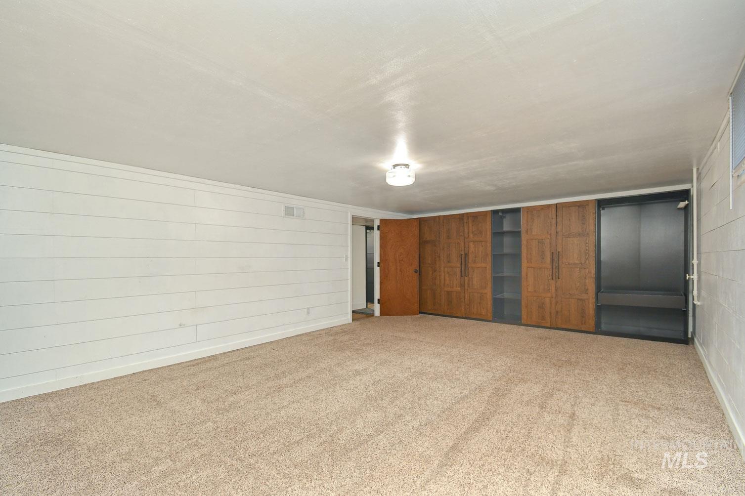 2379 W Palouse St, Boise, Idaho 83705, 4 Bedrooms, 2 Bathrooms, Residential For Sale, Price $515,000,MLS 98990691