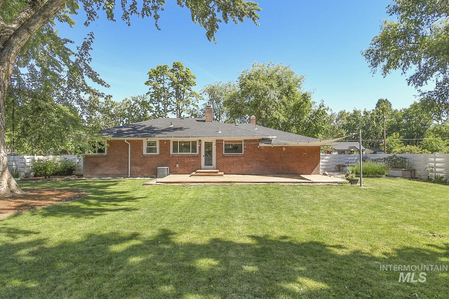 2379 W Palouse St, Boise, Idaho 83705, 4 Bedrooms, 2 Bathrooms, Residential For Sale, Price $515,000,MLS 98990691