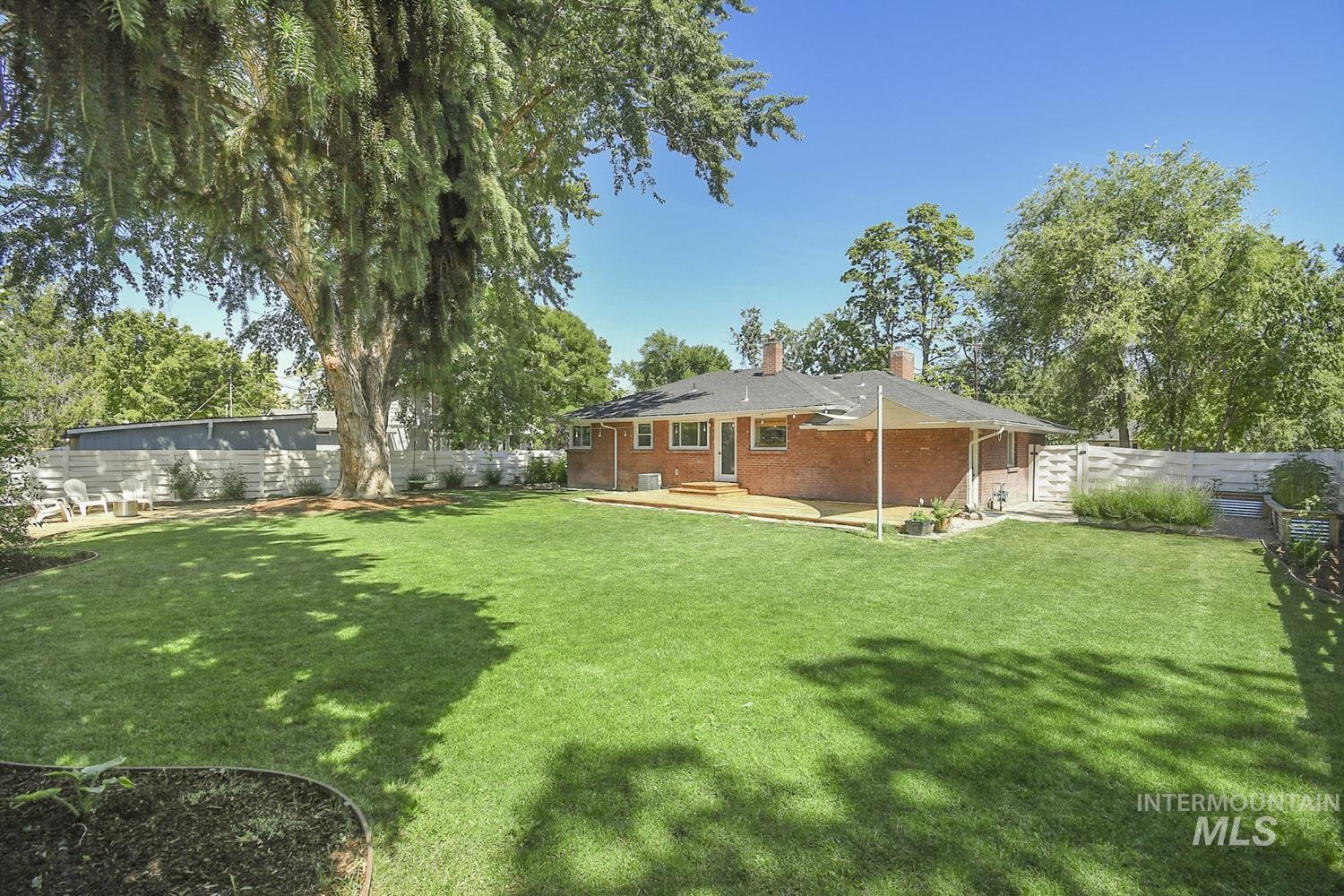 2379 W Palouse St, Boise, Idaho 83705, 4 Bedrooms, 2 Bathrooms, Residential For Sale, Price $515,000,MLS 98990691