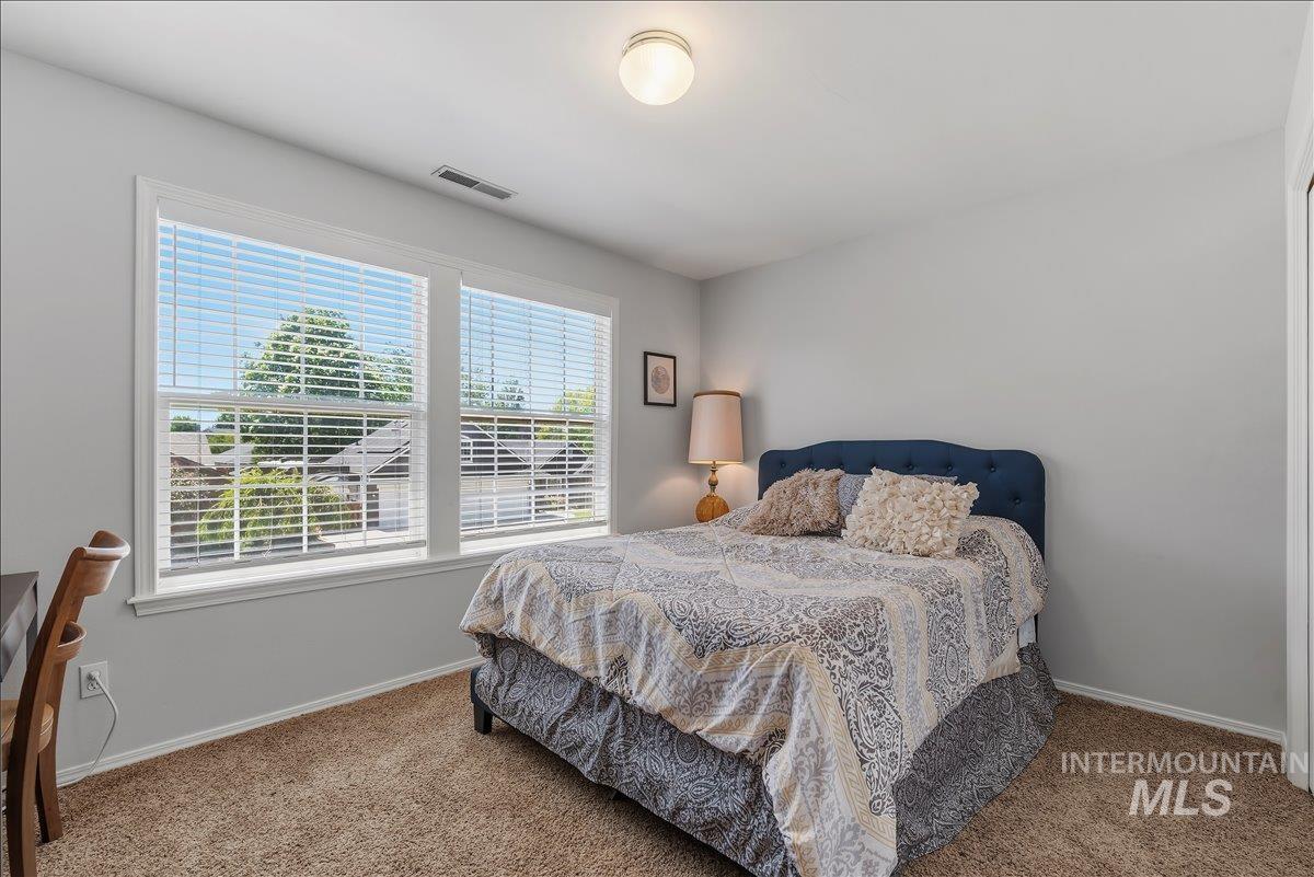 2078 W Lowry Street, Meridian, Idaho 83646, 5 Bedrooms, 2.5 Bathrooms, Residential For Sale, Price $599,999,MLS 98990692