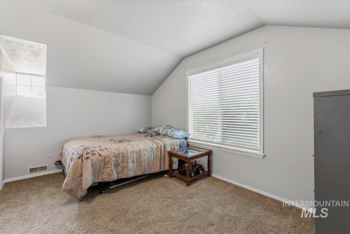 2078 W Lowry Street, Meridian, Idaho 83646, 5 Bedrooms, 2.5 Bathrooms, Residential For Sale, Price $599,999,MLS 98990692